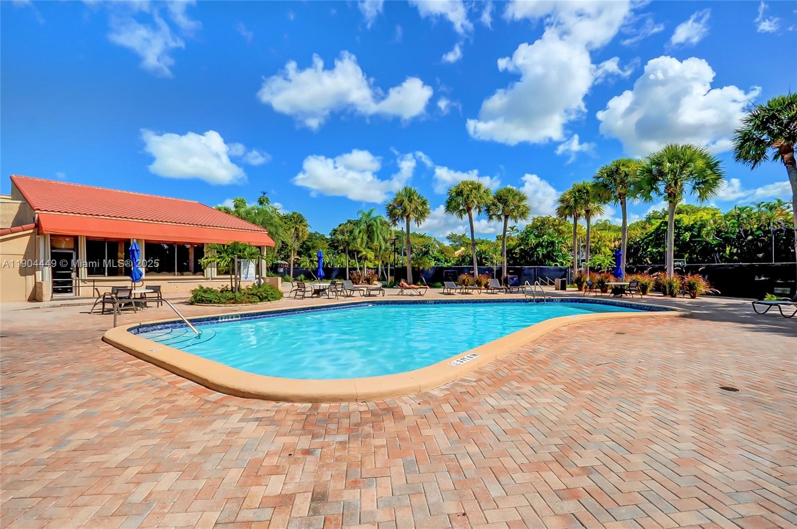 COSTA DEL SOL CONDO NO 2 - Residential