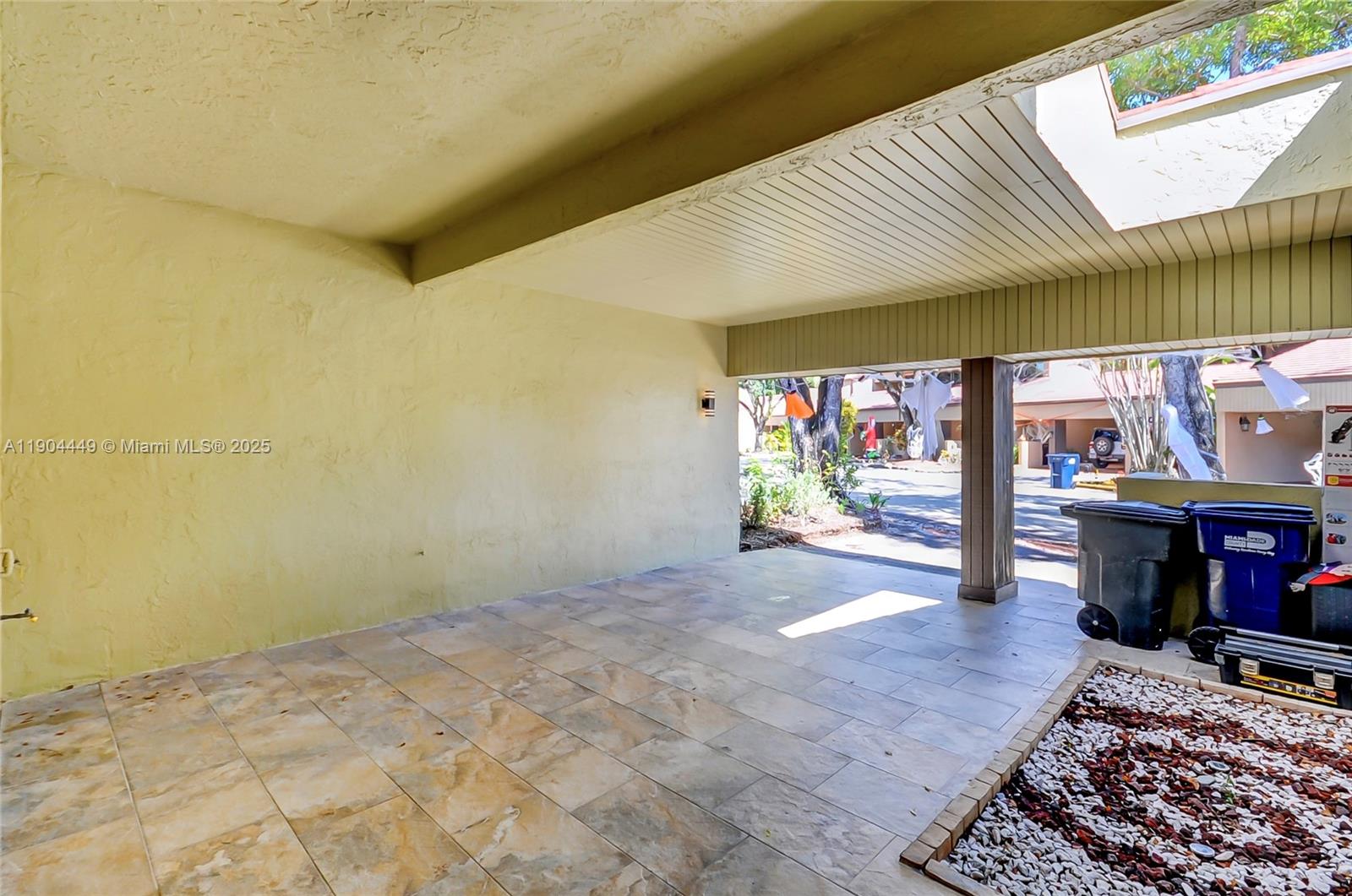 COSTA DEL SOL CONDO NO 2 - Residential