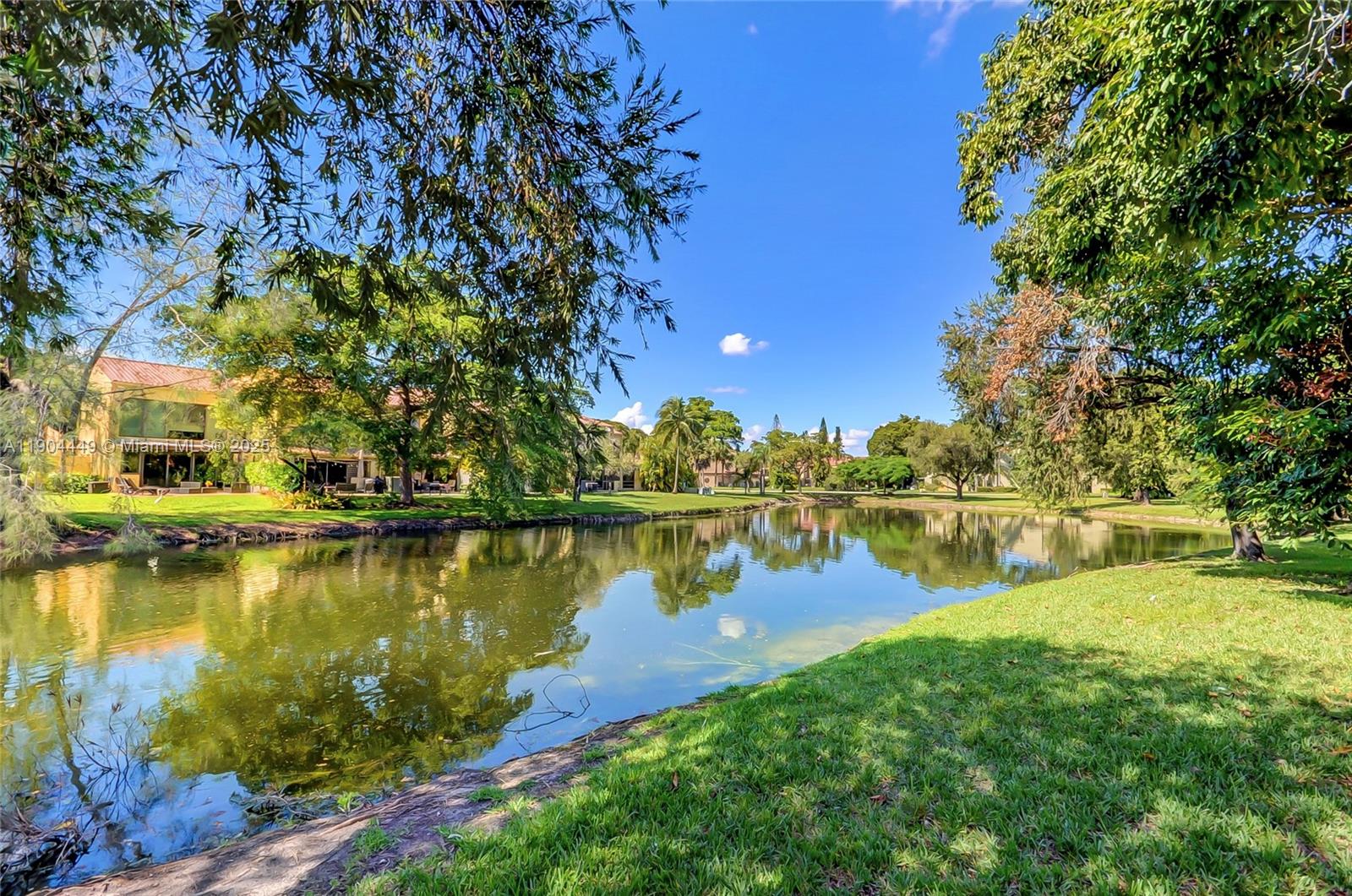 COSTA DEL SOL CONDO NO 2 - Residential