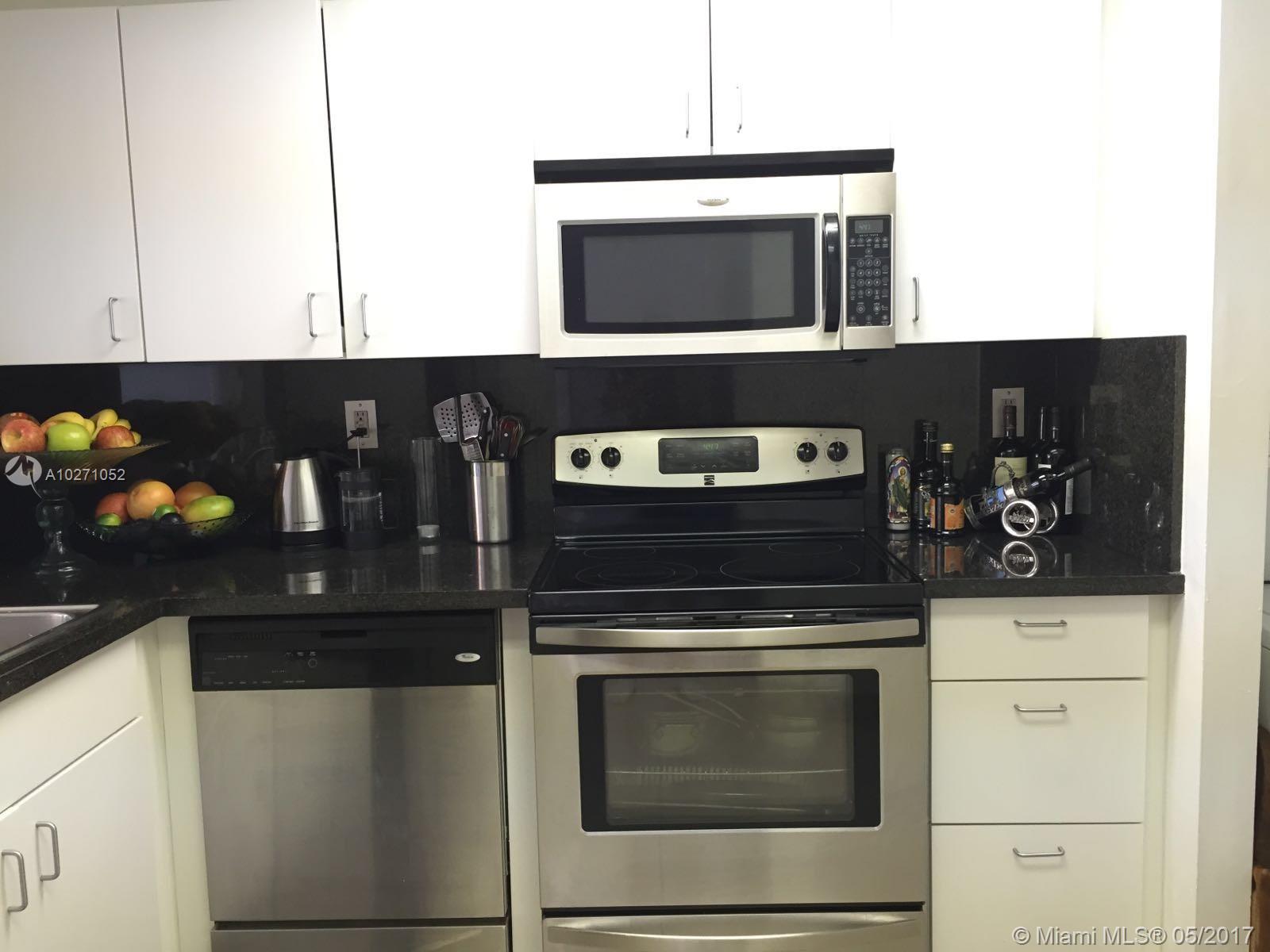 BRICKELL PLACE PHASE II C - Residential Lease