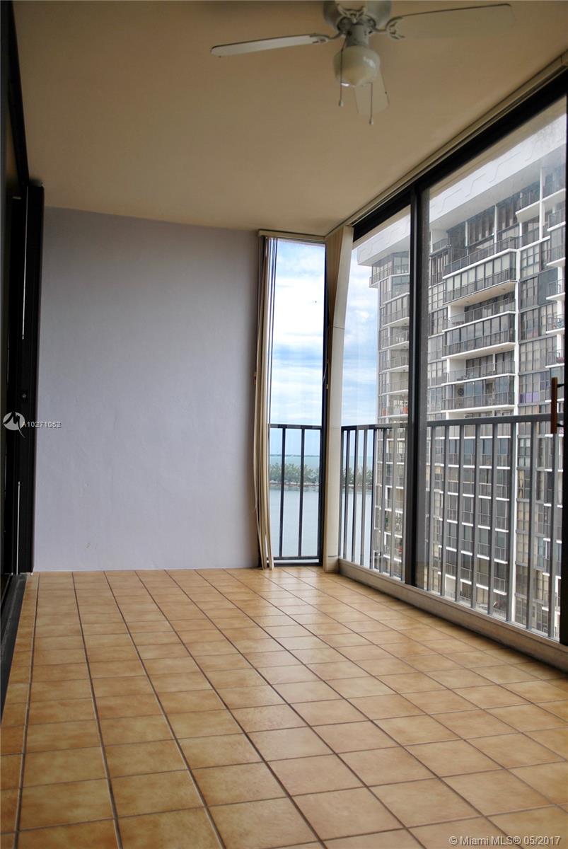 BRICKELL PLACE PHASE II C - Residential Lease