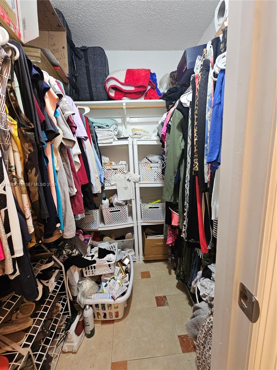 THE ODA HOMES CONDO - Residential