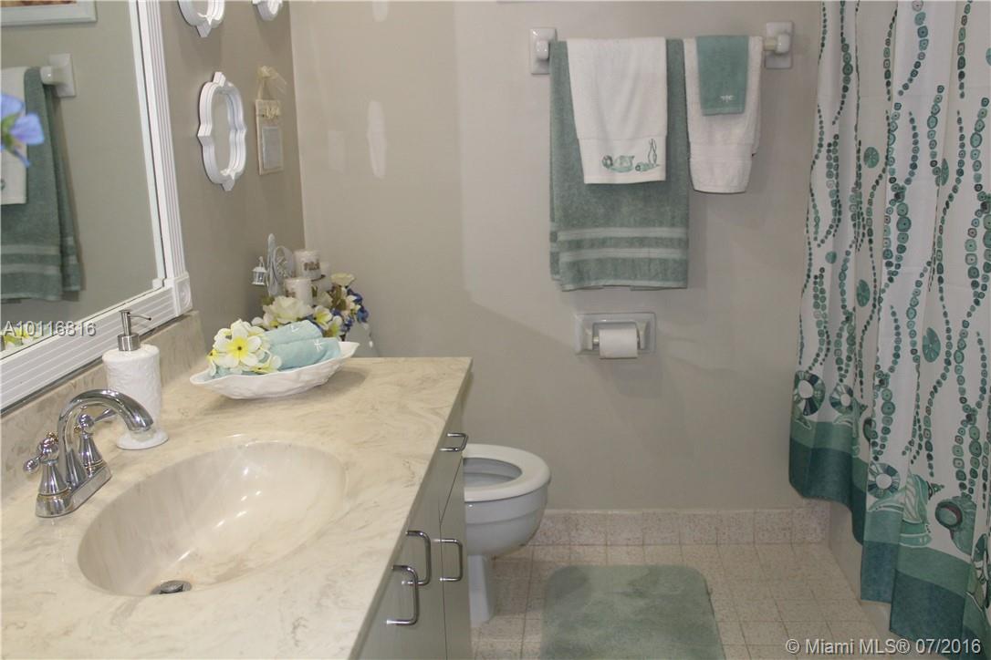 Mirror Lakes 01 - Residential