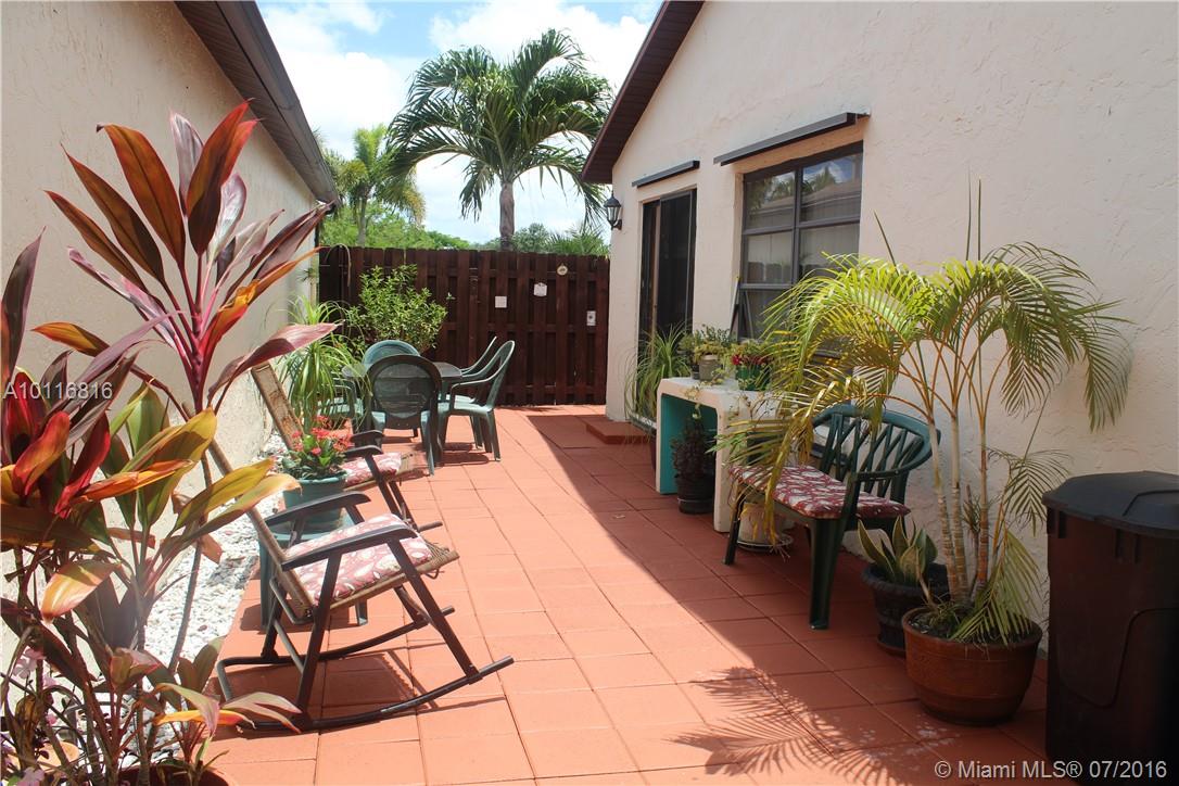 Mirror Lakes 01 - Residential