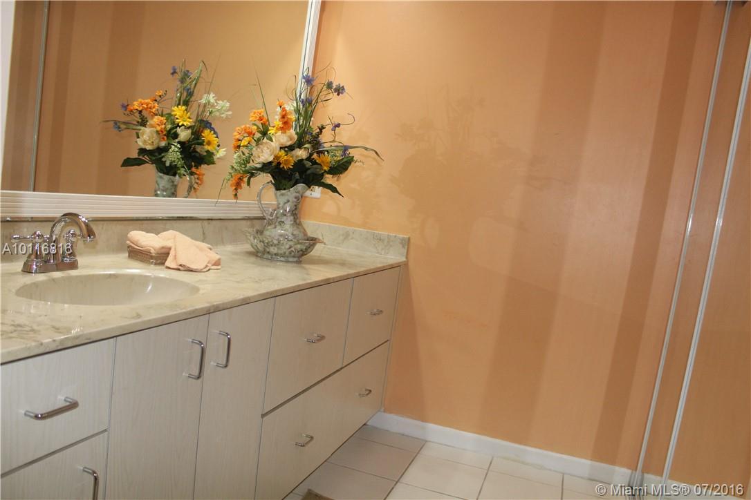 Mirror Lakes 01 - Residential