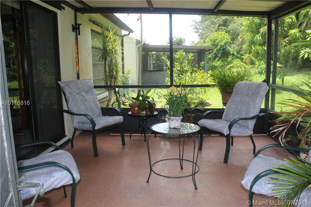 Mirror Lakes 01 - Residential