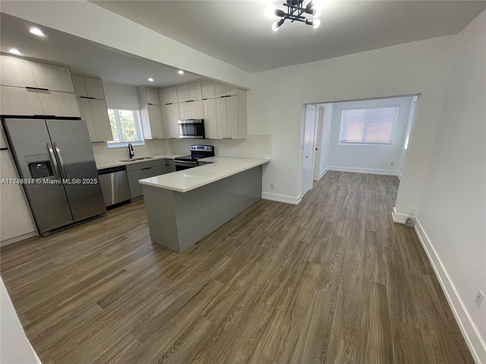 CITY OF MIAMI SOUTH - Residential Lease