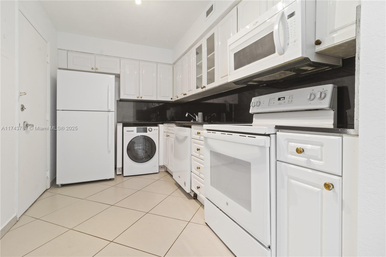 AQUASOL CONDO - Residential