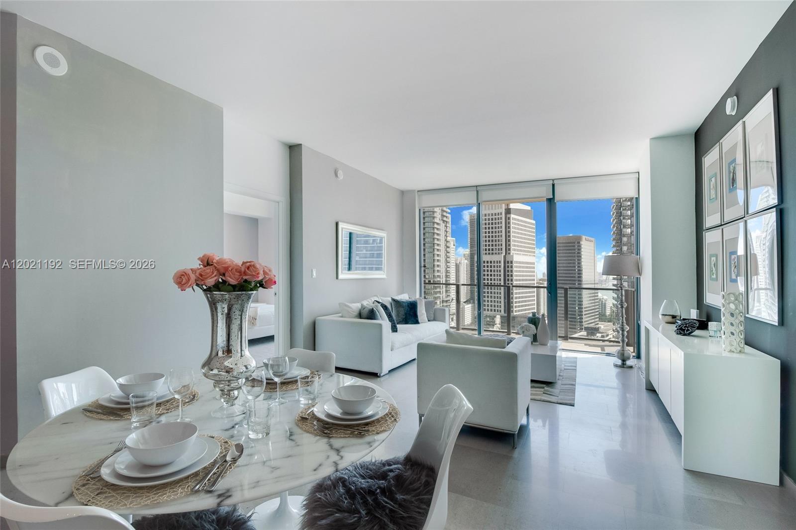 88 SW 7th St 1905