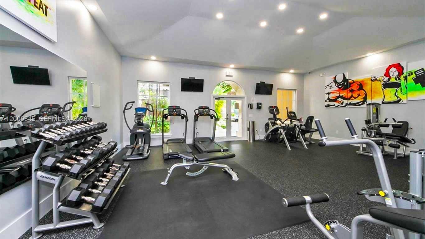 THE YACHT CLUB AT AVENTUR - Residential