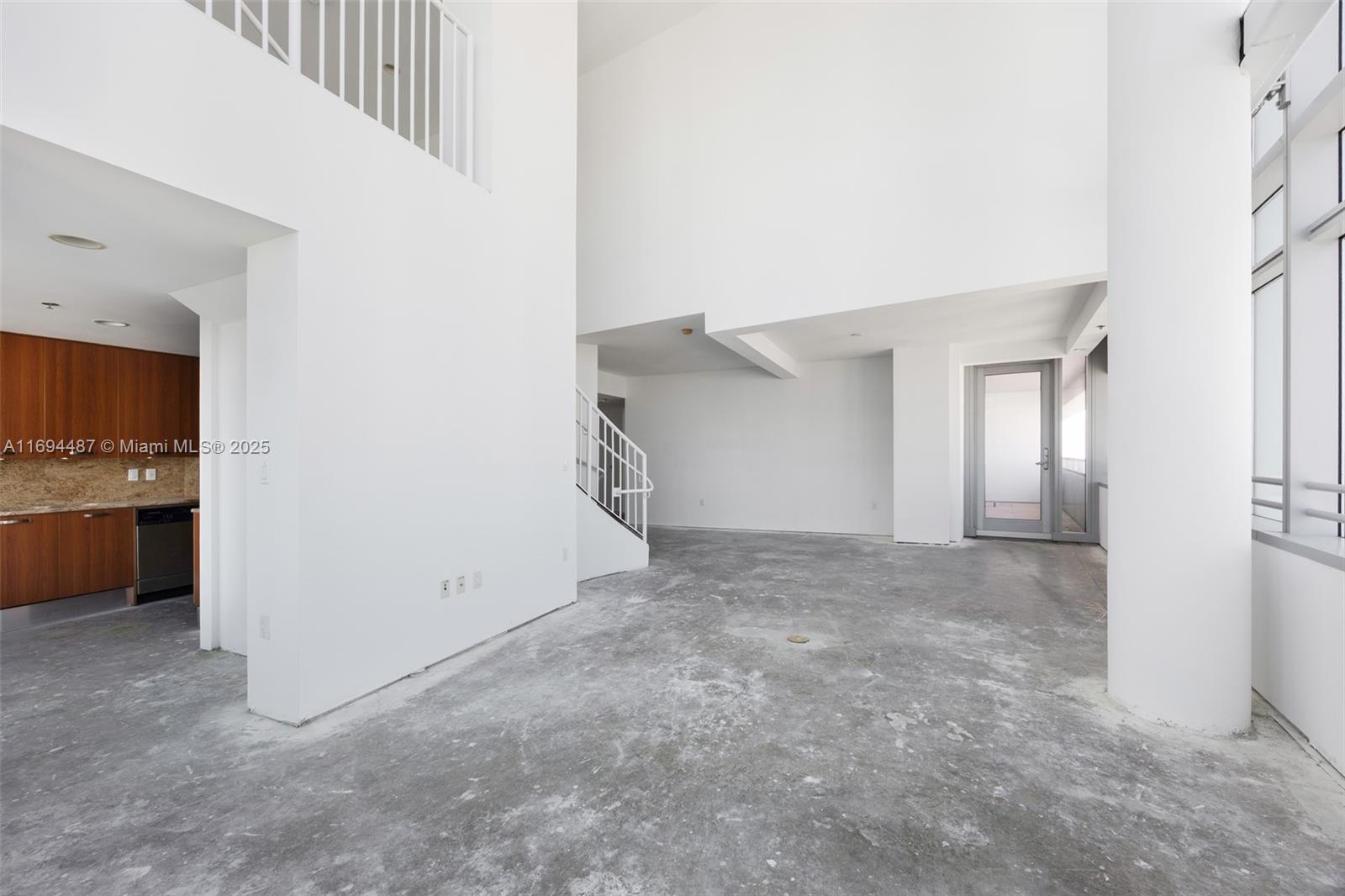 MAYFIELD CONDO - Residential