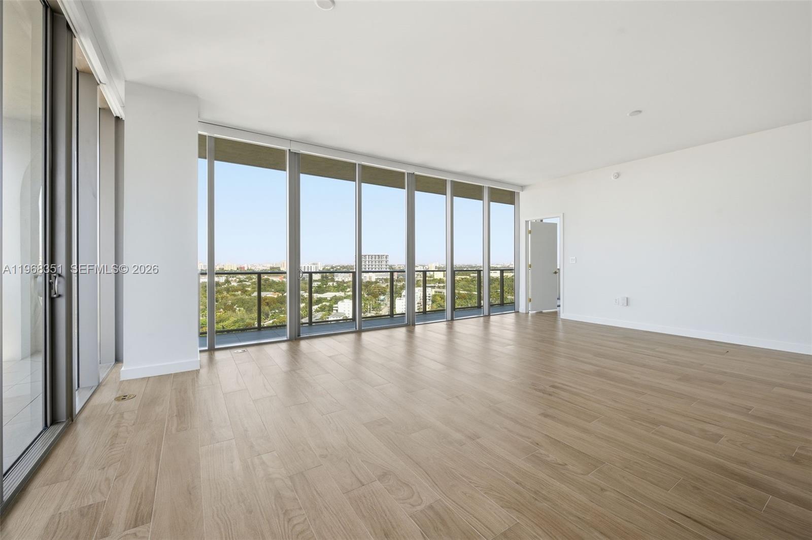 2678 Tigertail Ave 1501