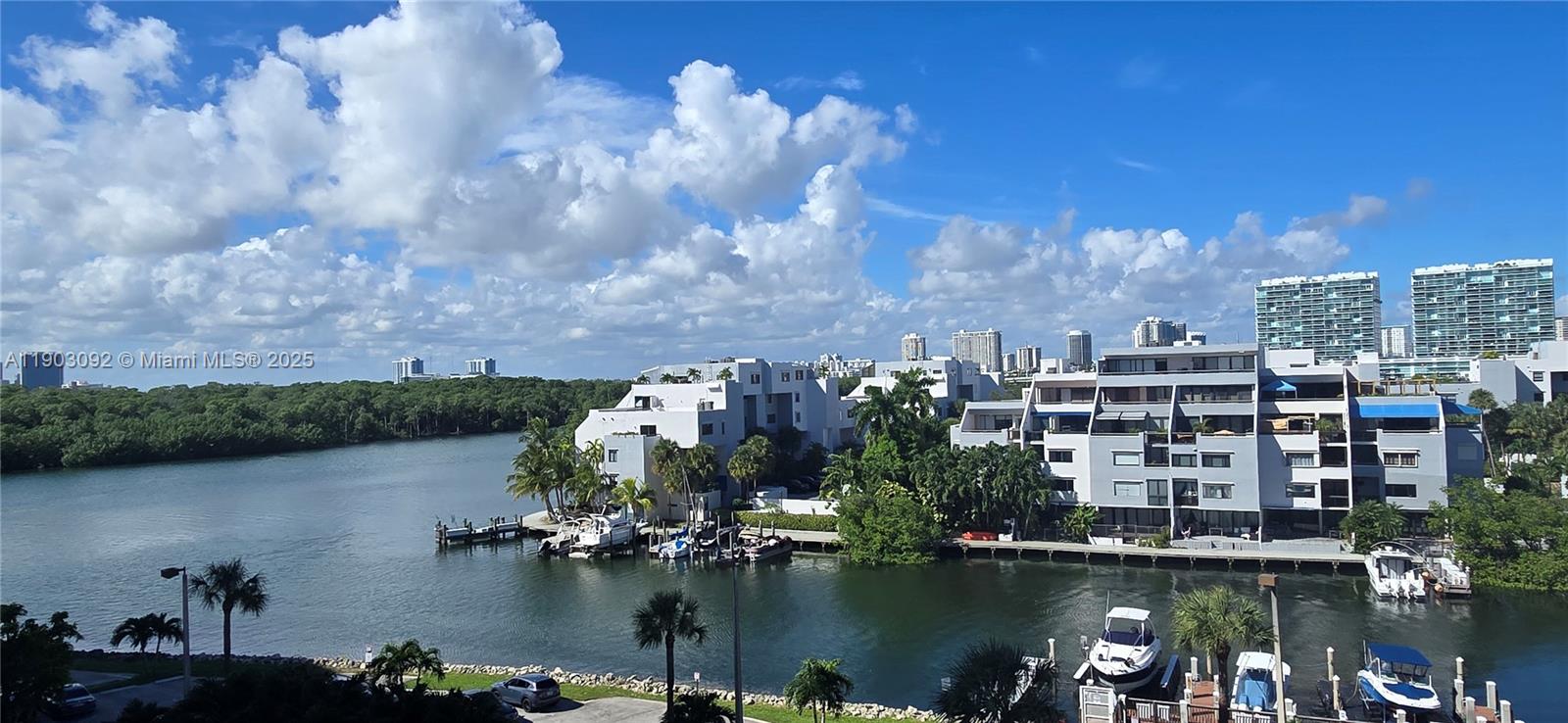 400 Kings Point Dr 624