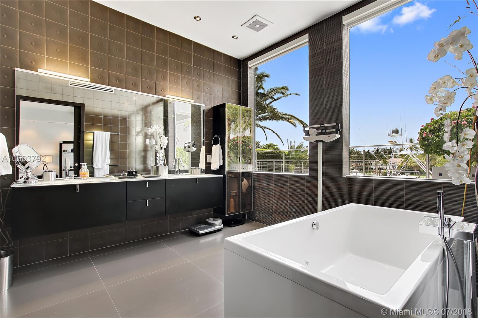 CAPE FLORIDA SUB SEC 1 - Residential