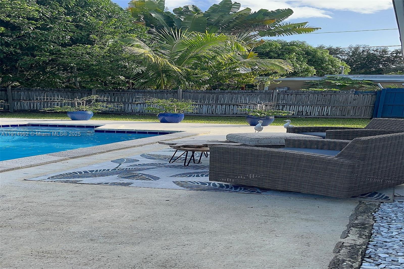 BRIAN MANORS - Residential Lease