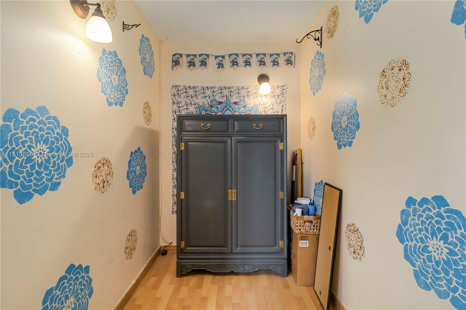 DRIFTWOOD ACRES - Residential