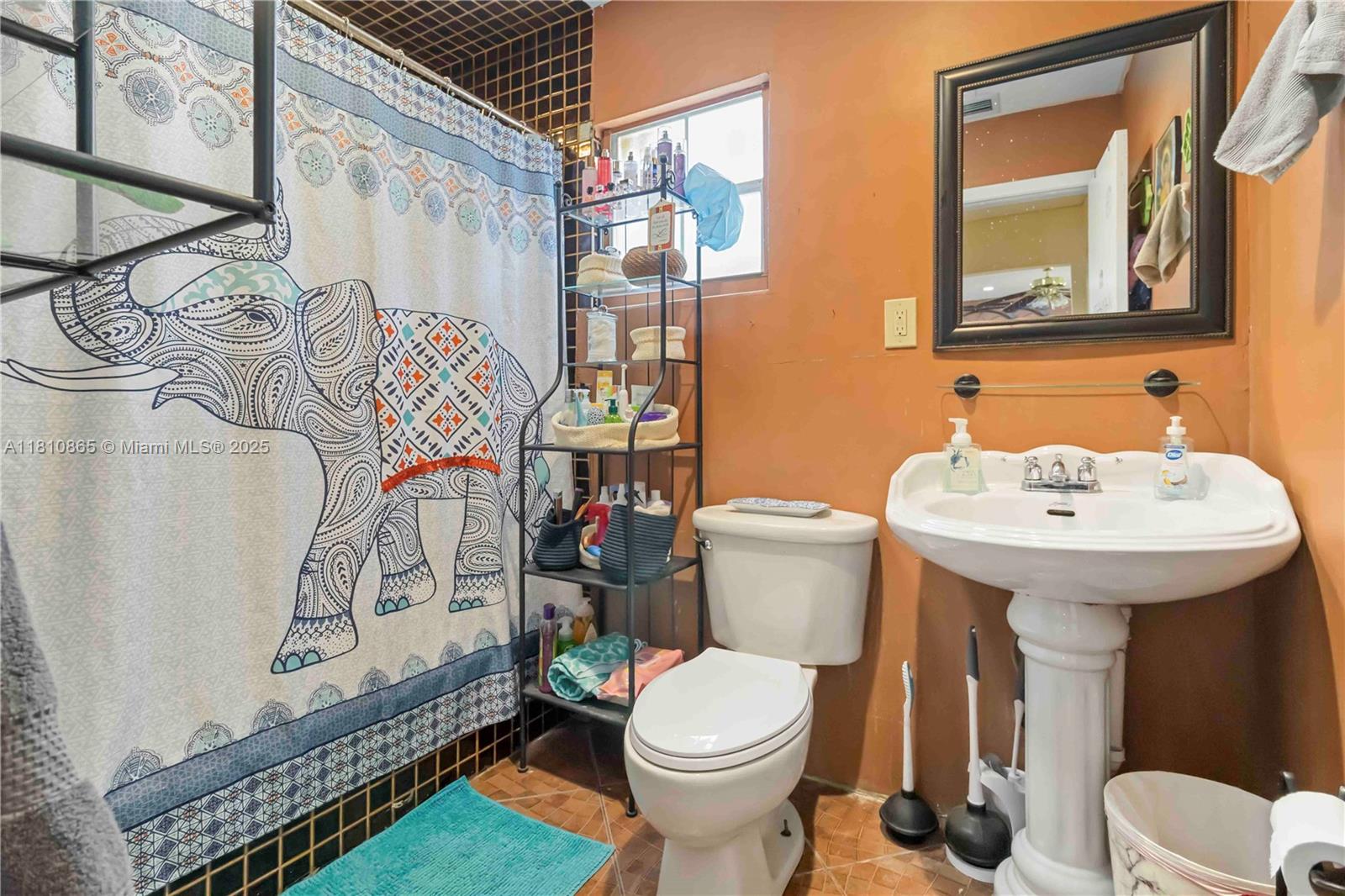 DRIFTWOOD ACRES - Residential