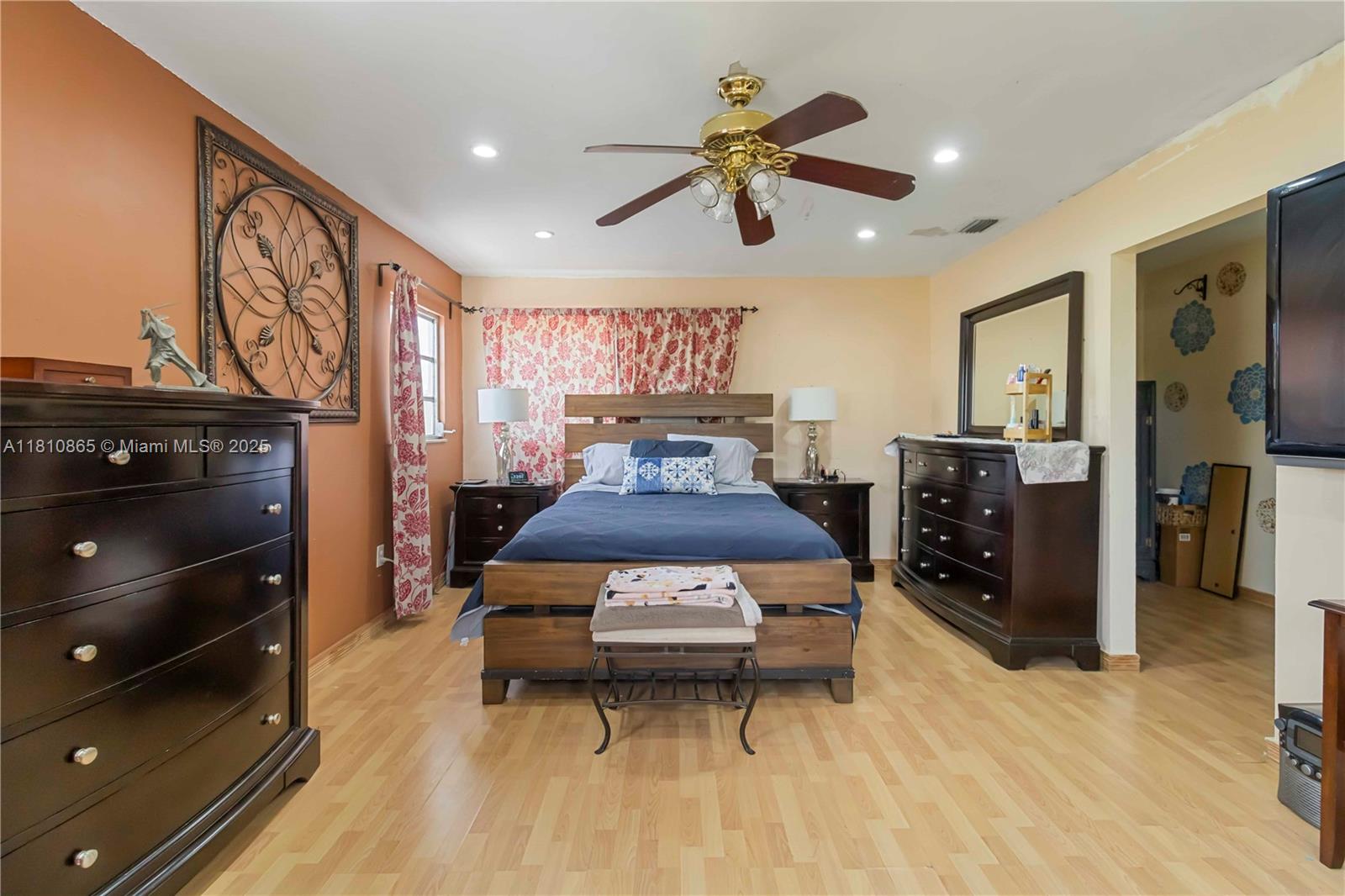 DRIFTWOOD ACRES - Residential