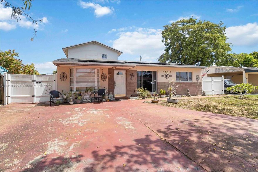 2-Story Single Family Home in the Heart of Hollywood, FL.  This is the one you've been waiting for. This spacious and versatile 3 bed /2 bath home comes complete with a separate 1 bed /1 bath in-law quarters ideal for guests, extended family, or even rental income. ? BRAND NEW ROOF? SOLAR PANEL SYSTEM—REDUCE YOUR ELECTRIC BILL & OFFSET YOUR MORTGAGE ? NEW ENERGY-EFFICIENT A/C parking for up to 6 cars. Inside you'll find an open, airy layout with generous living space, natural light, and functionality throughout. Just minutes from major shopping centers, top rated restaurants, and the world-famous Hard Rock Hotel & Casino. Whether you're looking for multi-generational living, extra income potential. This one check all the boxes
Don't miss out schedule Are you showing today. ??