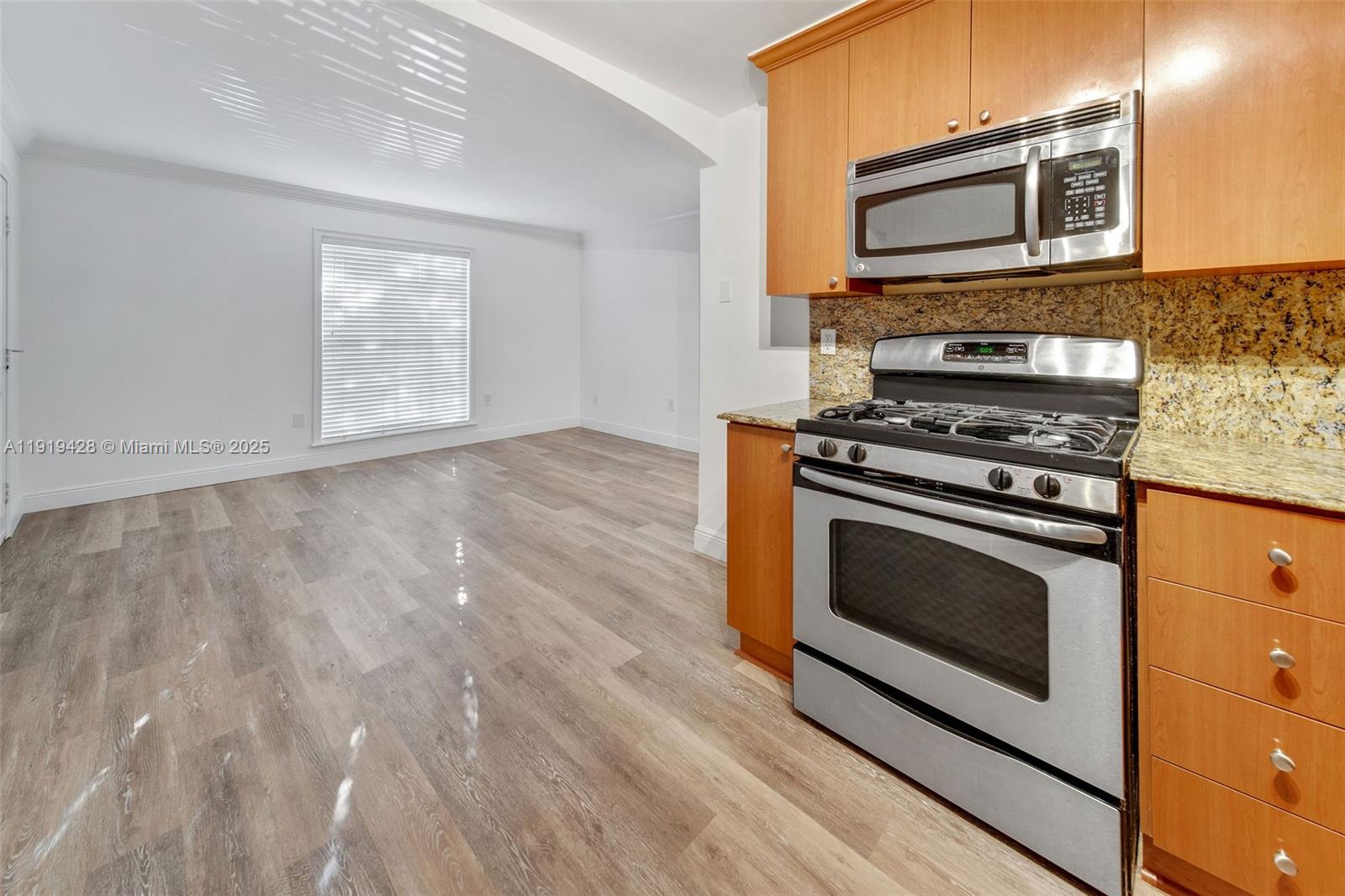 VIRGINIA POINTE CONDO - Residential Lease