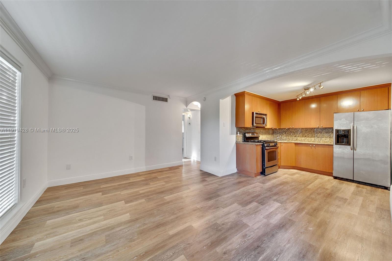 VIRGINIA POINTE CONDO - Residential Lease