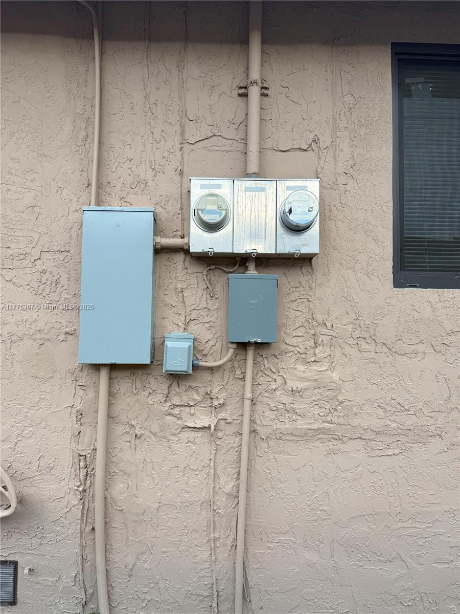 PINEWOOD PARK EXTENSION - Residential Income