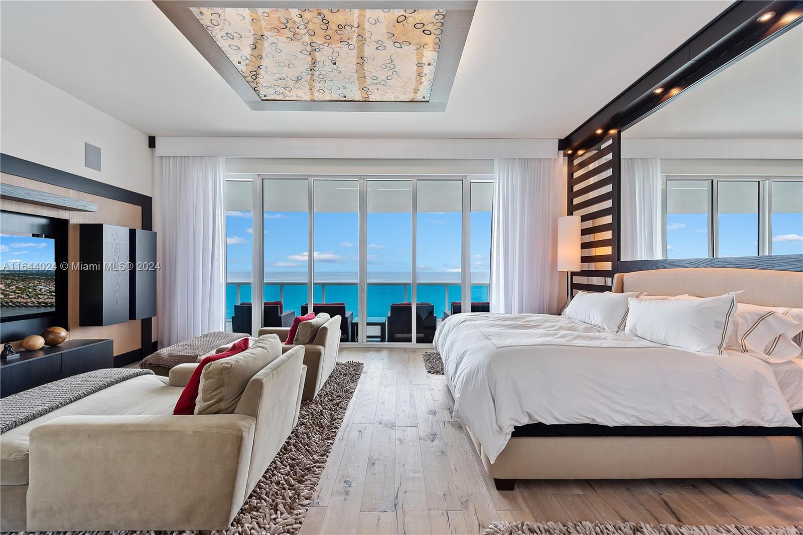 2711 HOLLYWOOD BEACH COND - Residential