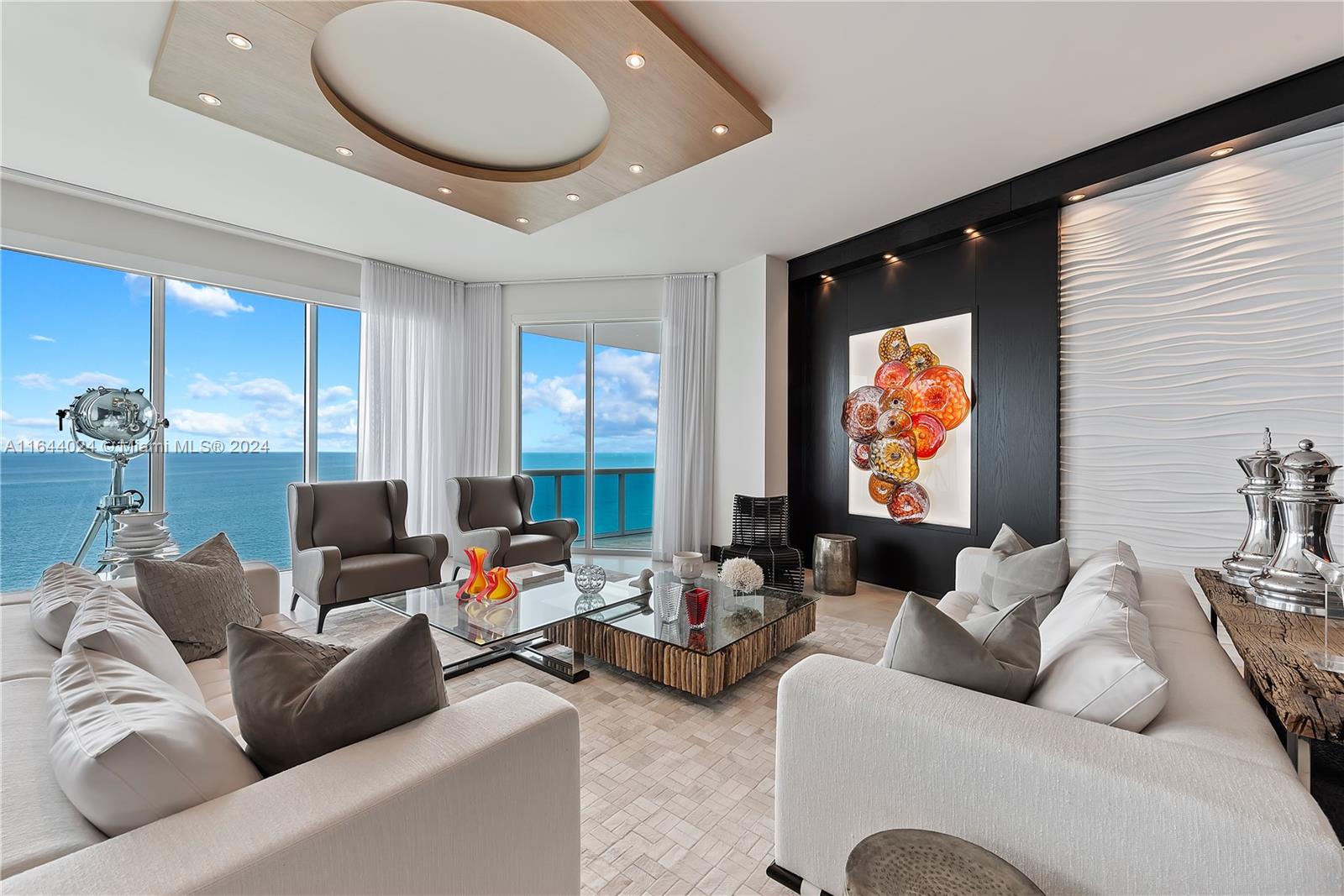2711 HOLLYWOOD BEACH COND - Residential