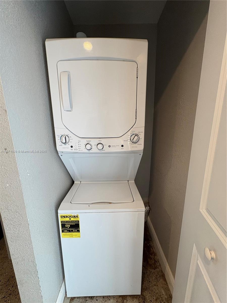 ALAMANDA VISTA SUBDIVISIO - Residential Lease