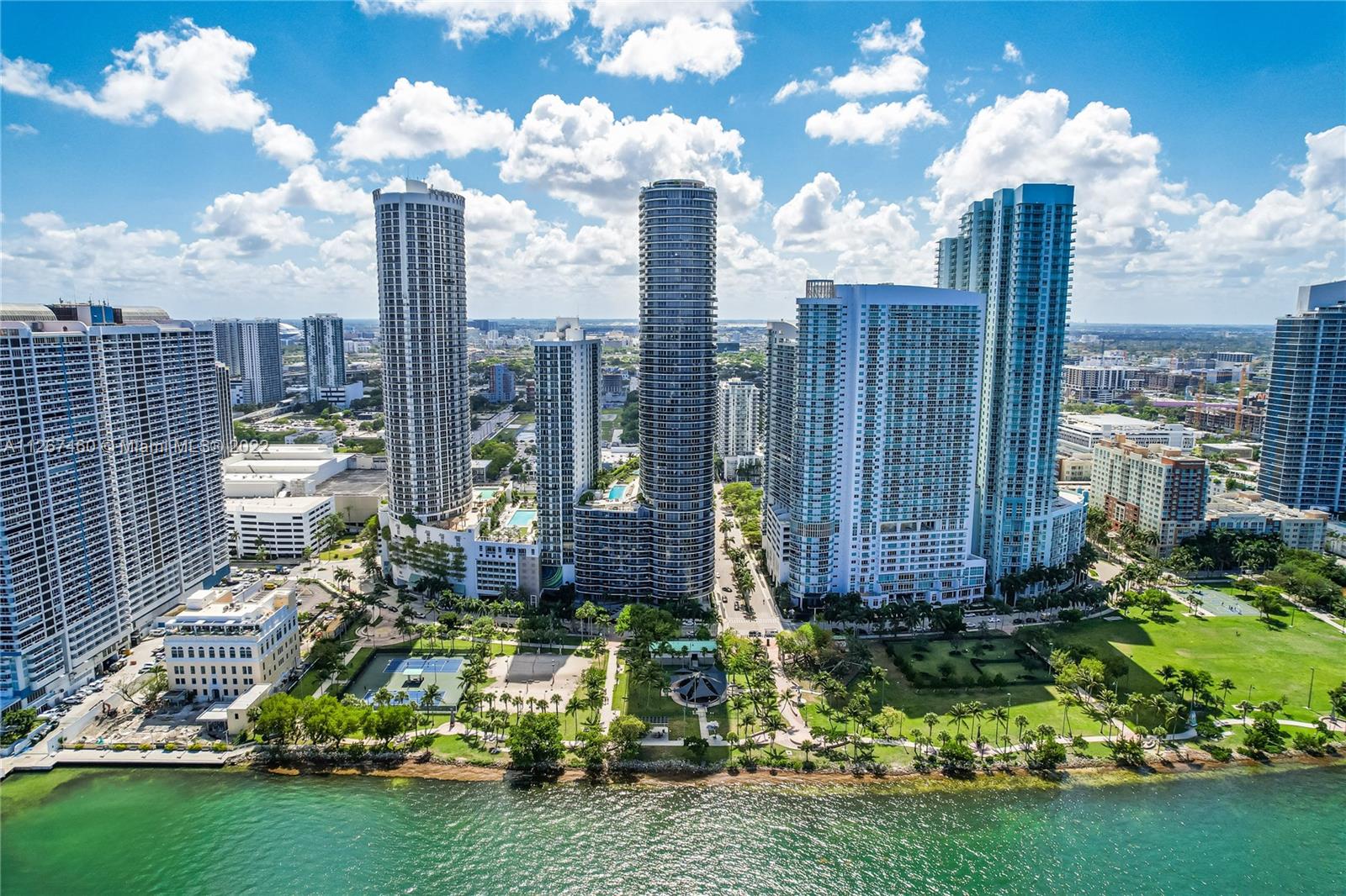 Photo 33 of 43 of 1750 N Bayshore Dr 2601 condo