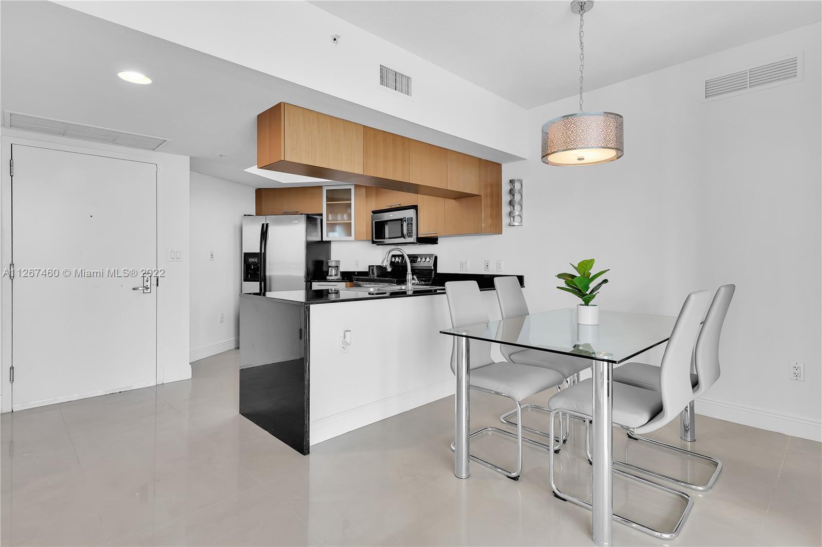 Photo 8 of 43 of 1750 N Bayshore Dr 2601 condo