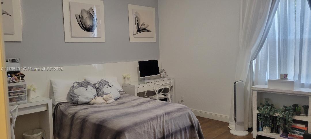 THREE ISLANDS 3RD SECTION - Residential