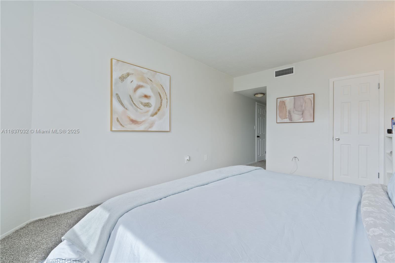 HEMISPHERES CONDO - Residential Lease