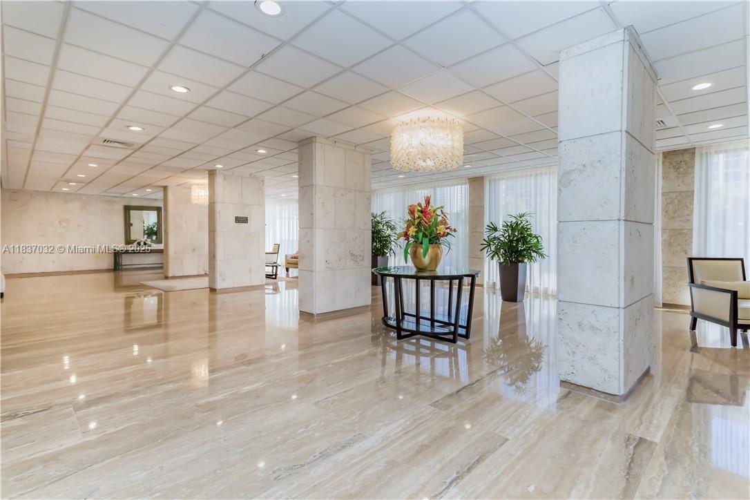 HEMISPHERES CONDO - Residential Lease