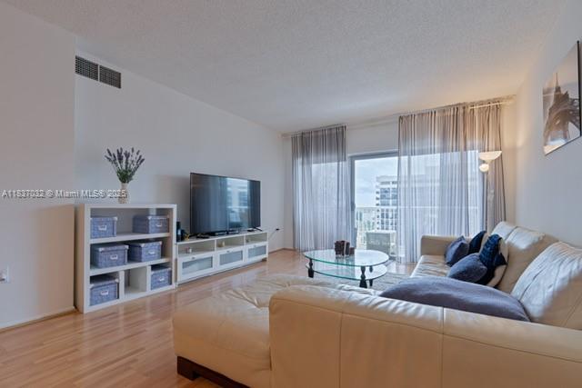 HEMISPHERES CONDO - Residential Lease