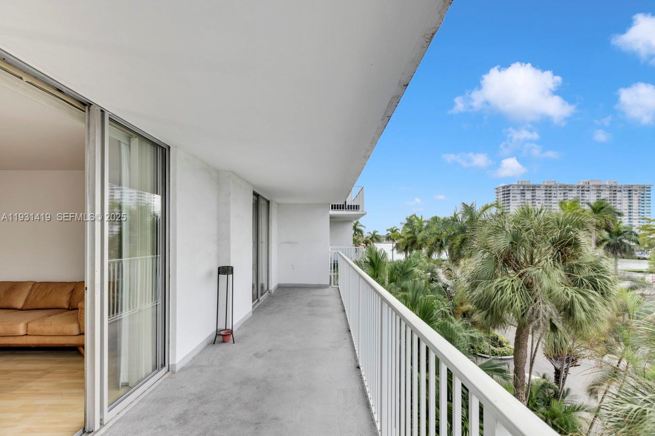 ADMIRALS PORT CONDO - Residential