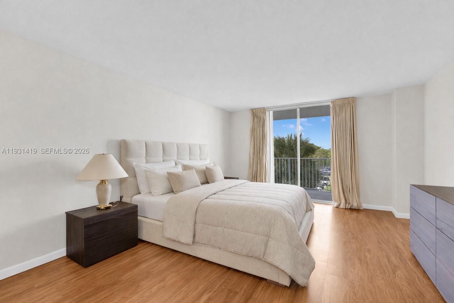 ADMIRALS PORT CONDO - Residential