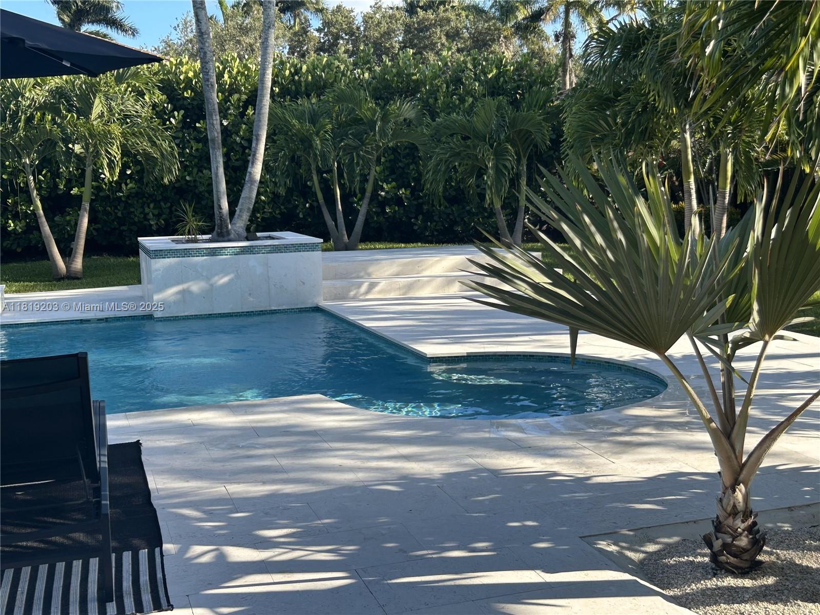 OAK RIDGE FALLS - Residential