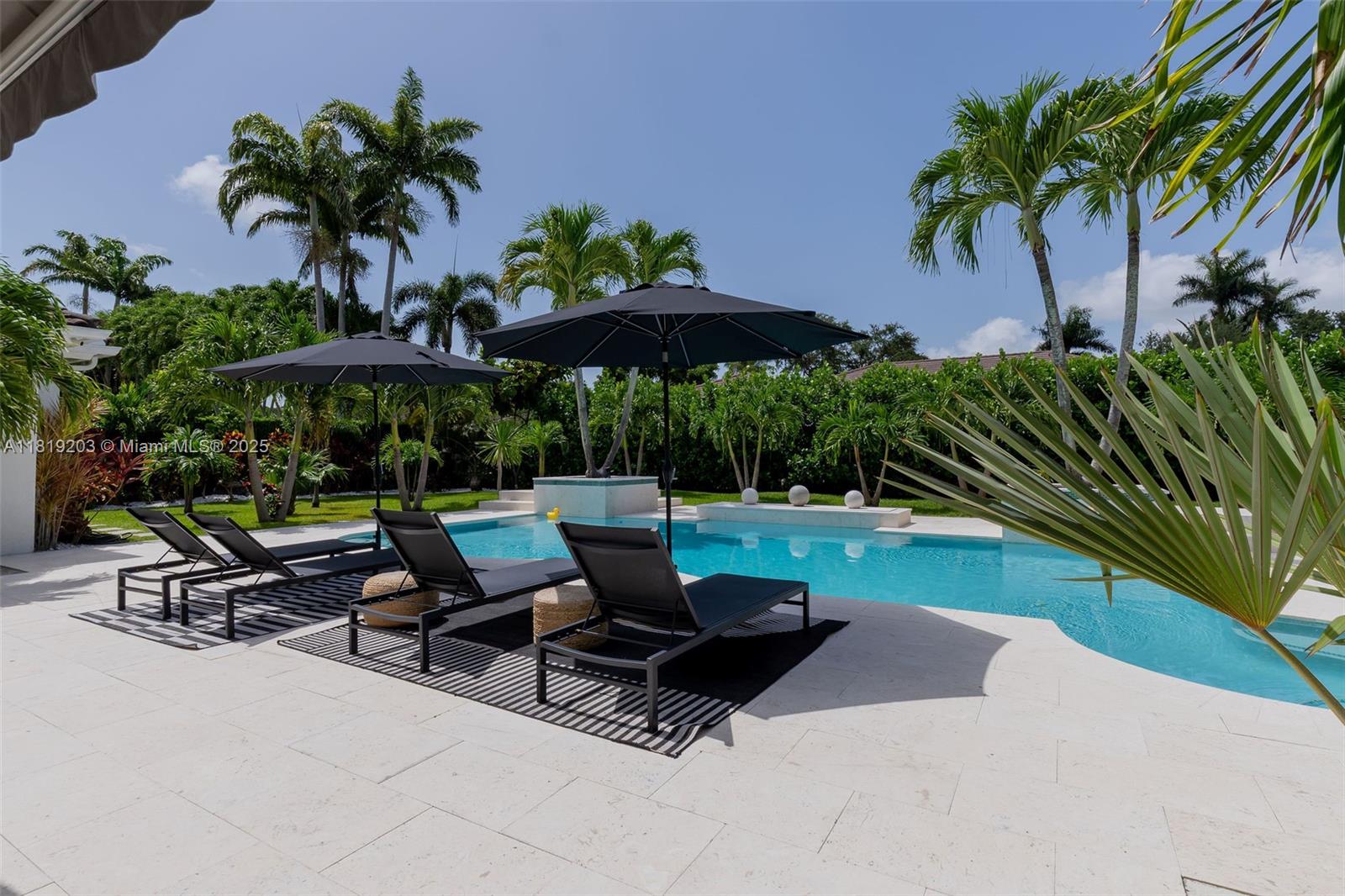 OAK RIDGE FALLS - Residential