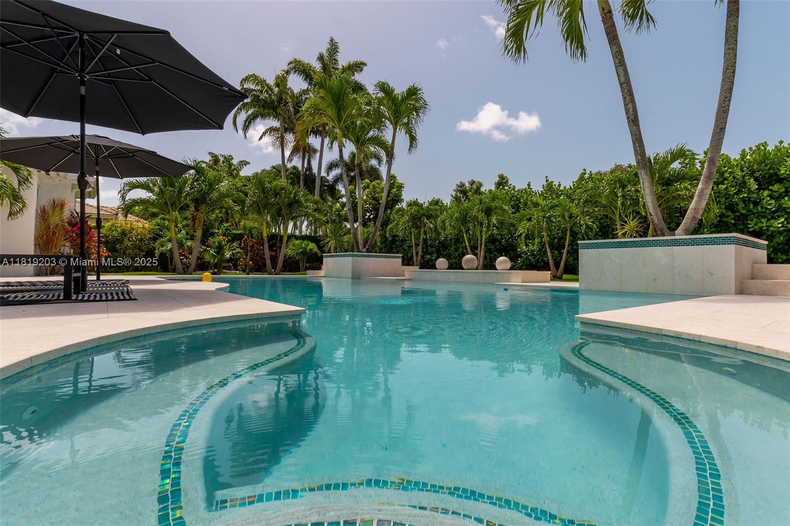 OAK RIDGE FALLS - Residential