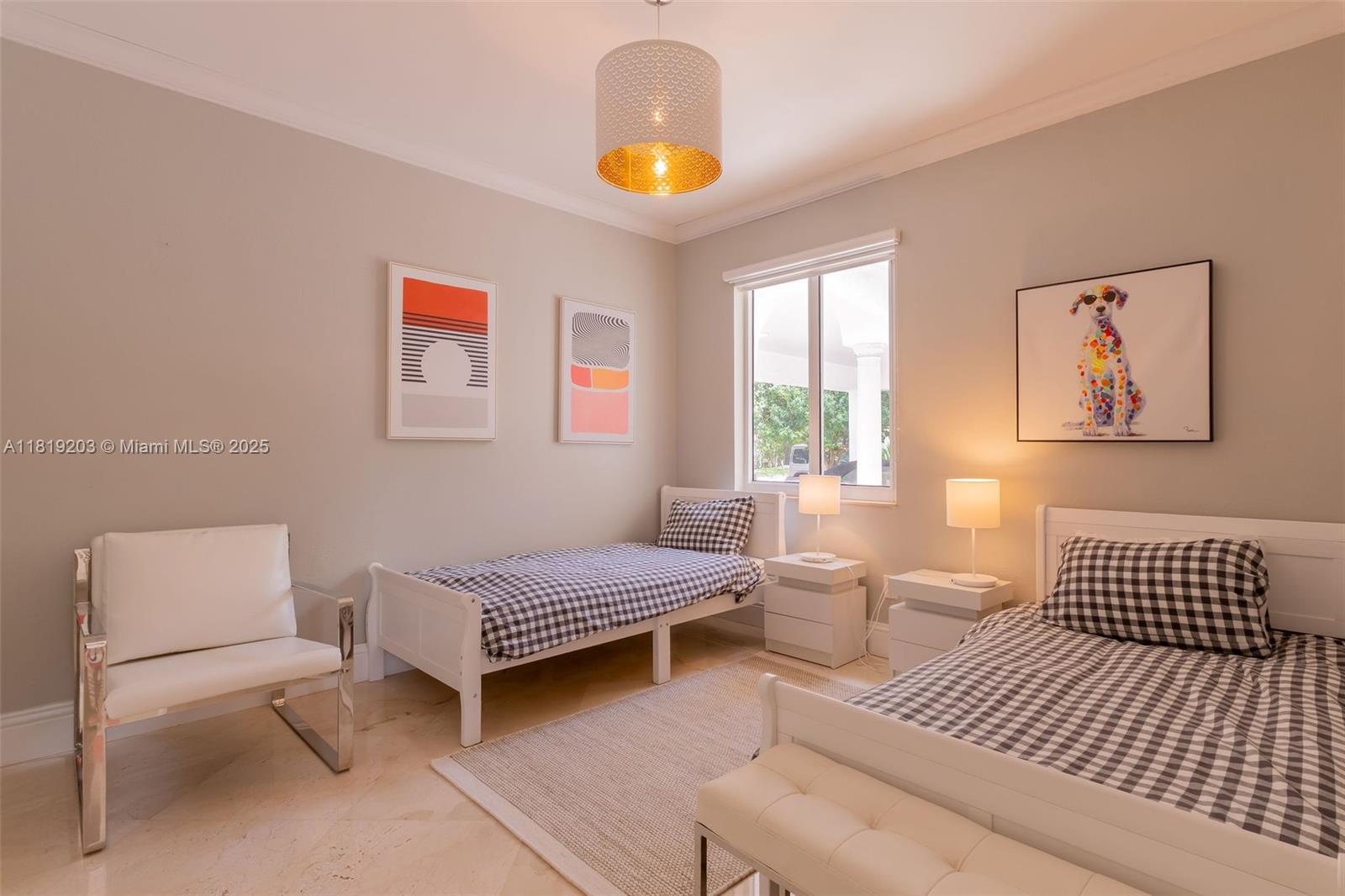 OAK RIDGE FALLS - Residential