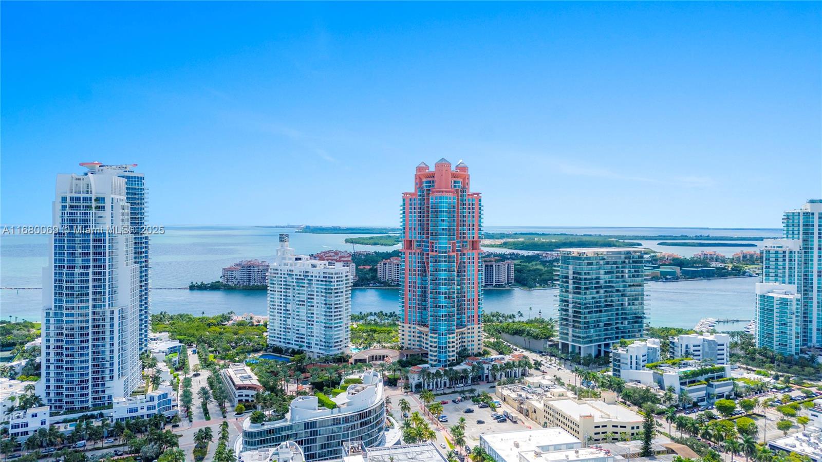 300 S Pointe Dr 3204