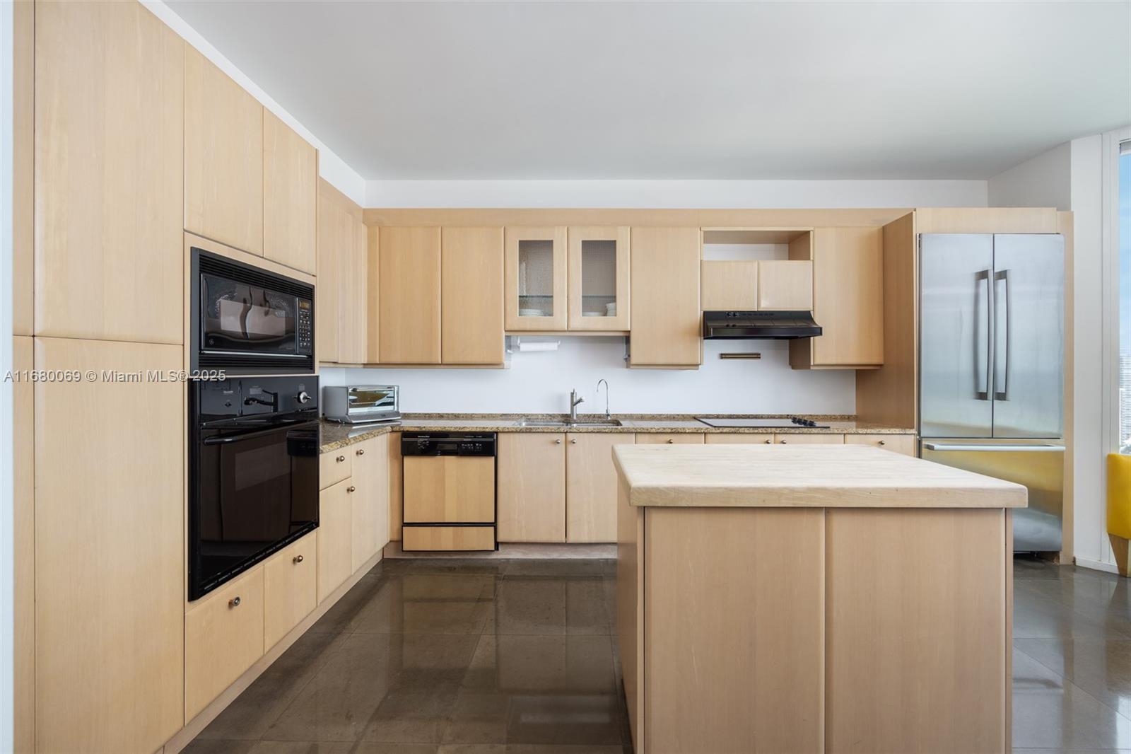 PORTOFINO TOWER CONDO - Residential