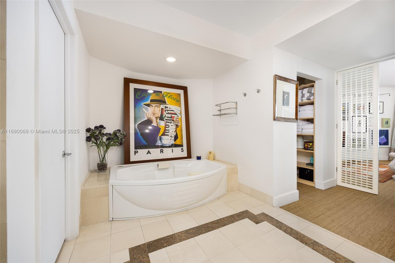 PORTOFINO TOWER CONDO - Residential