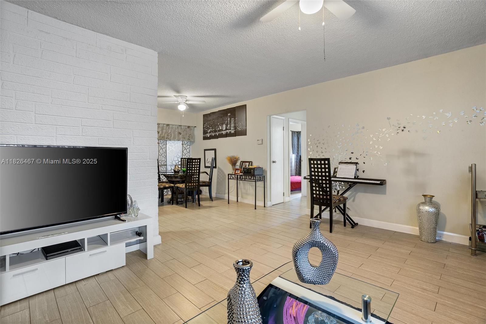 SUNRISE GOLF VILLAGE SEC - Residential