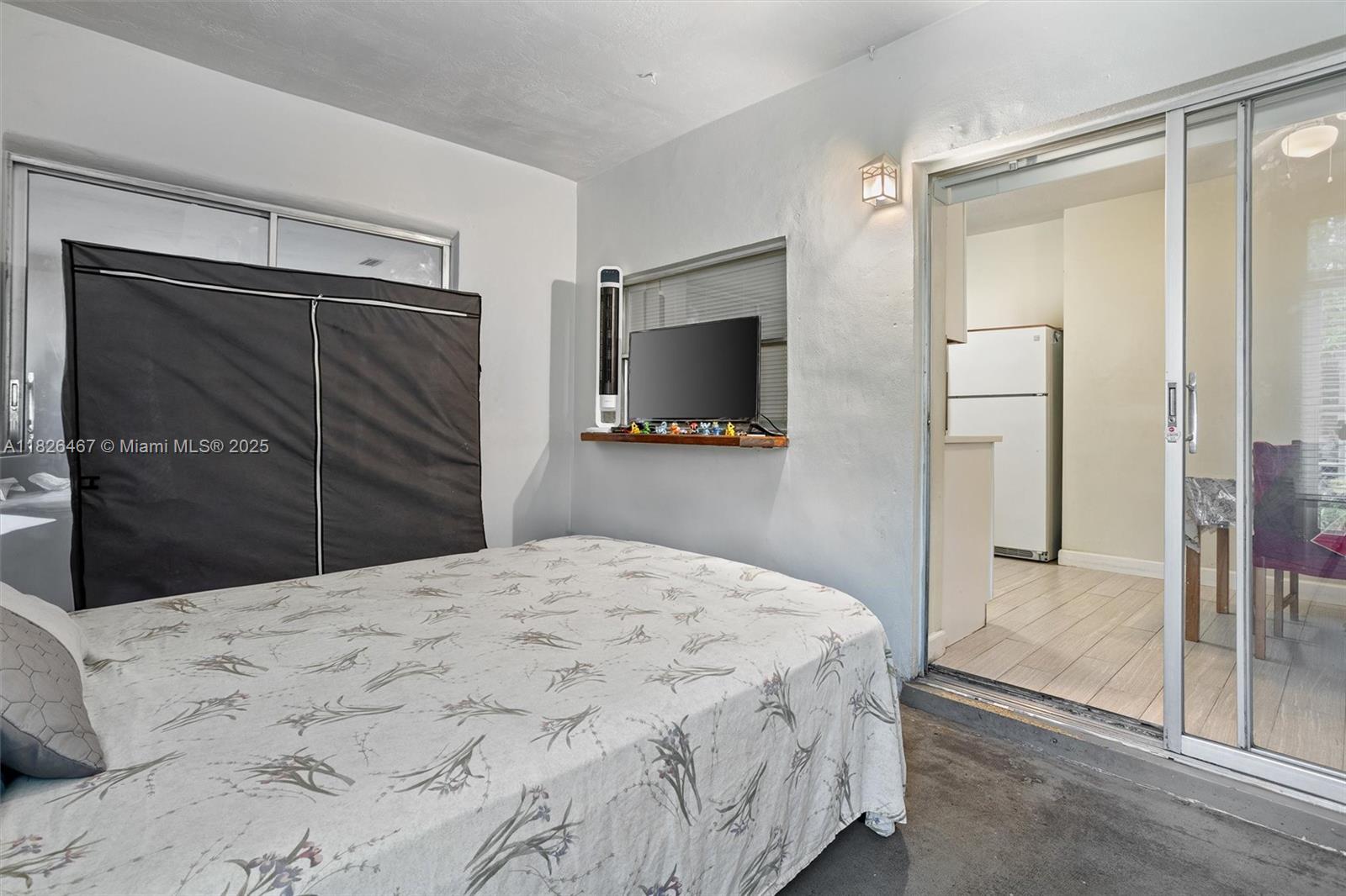 SUNRISE GOLF VILLAGE SEC - Residential