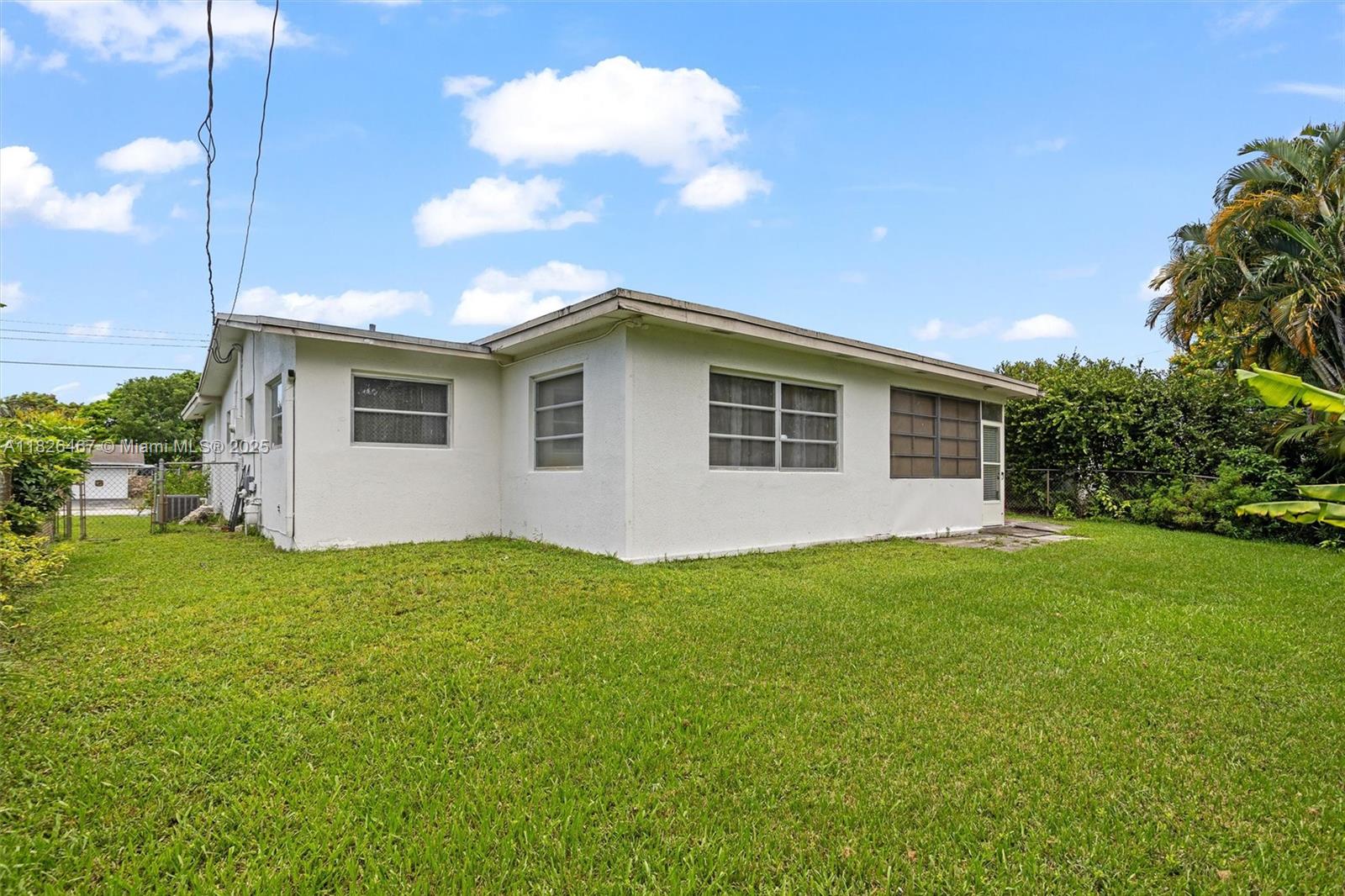 SUNRISE GOLF VILLAGE SEC - Residential