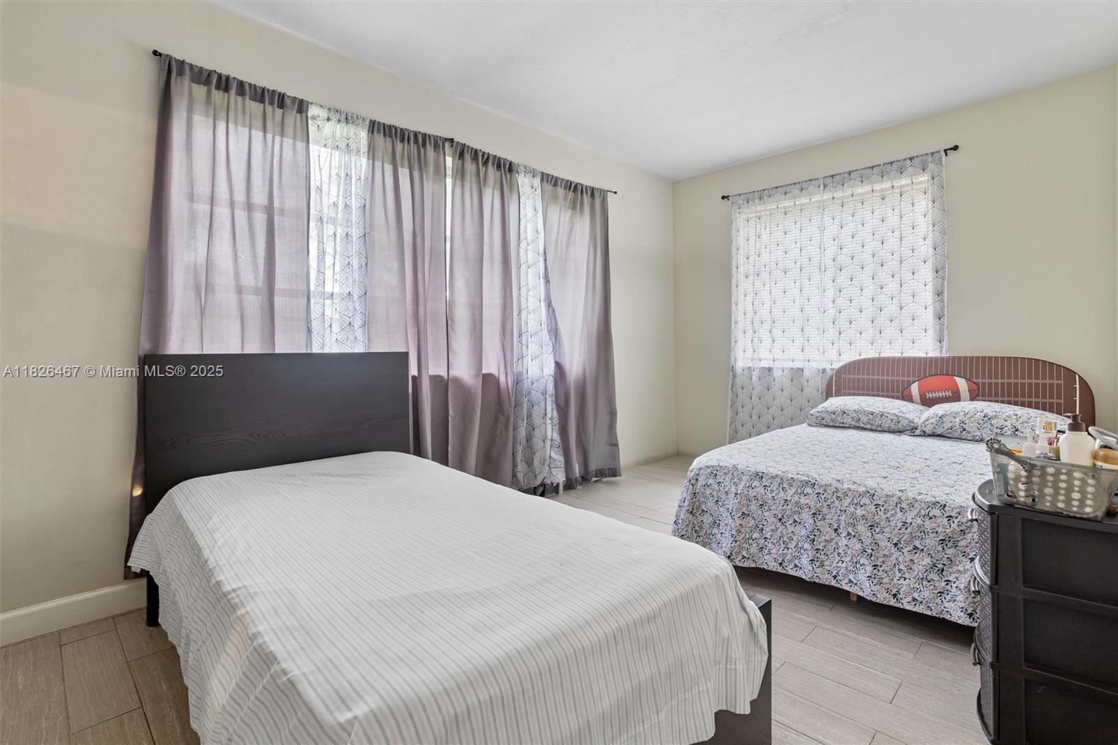 SUNRISE GOLF VILLAGE SEC - Residential