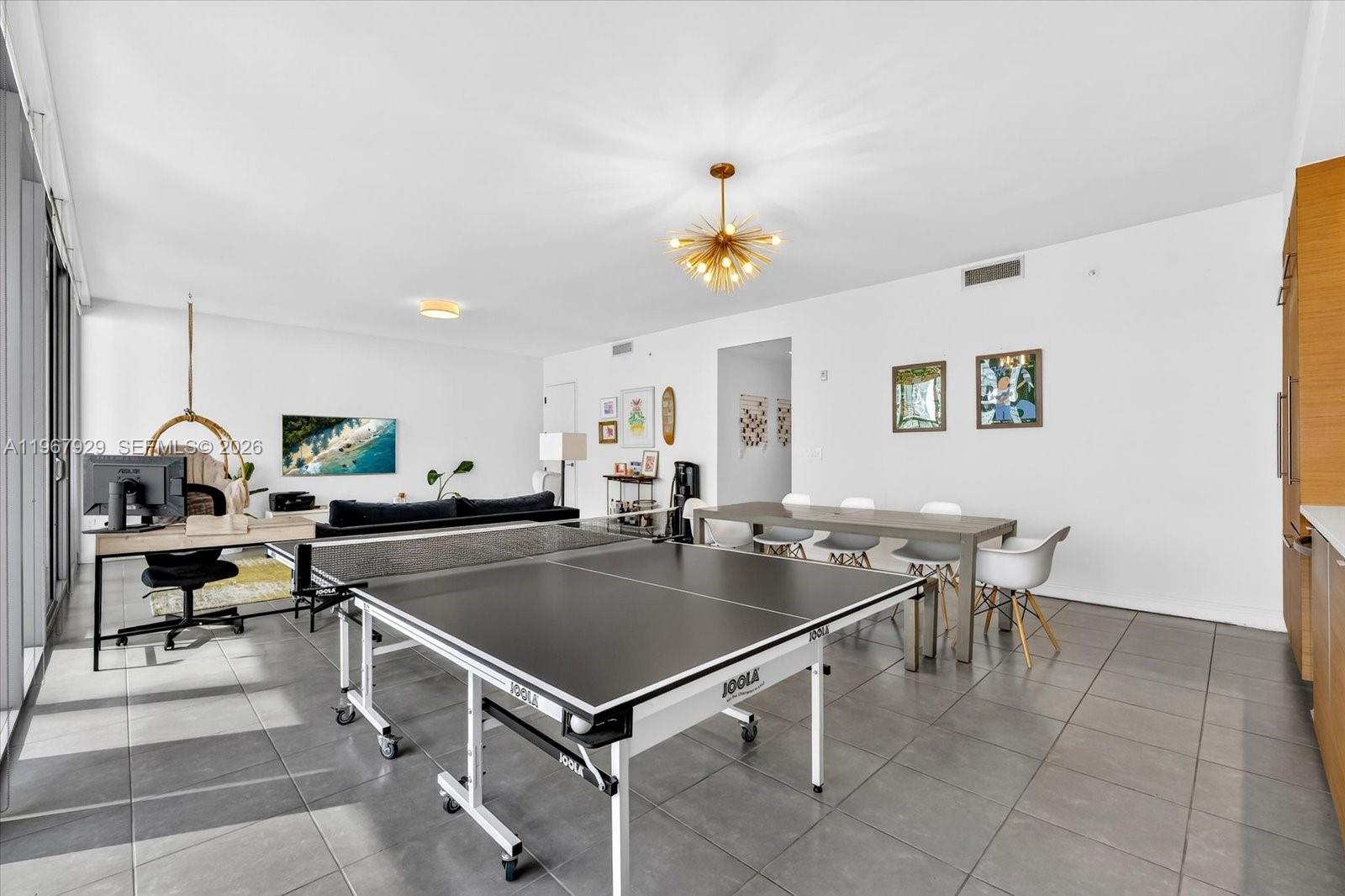 250 WYNWOOD CONDO - Residential