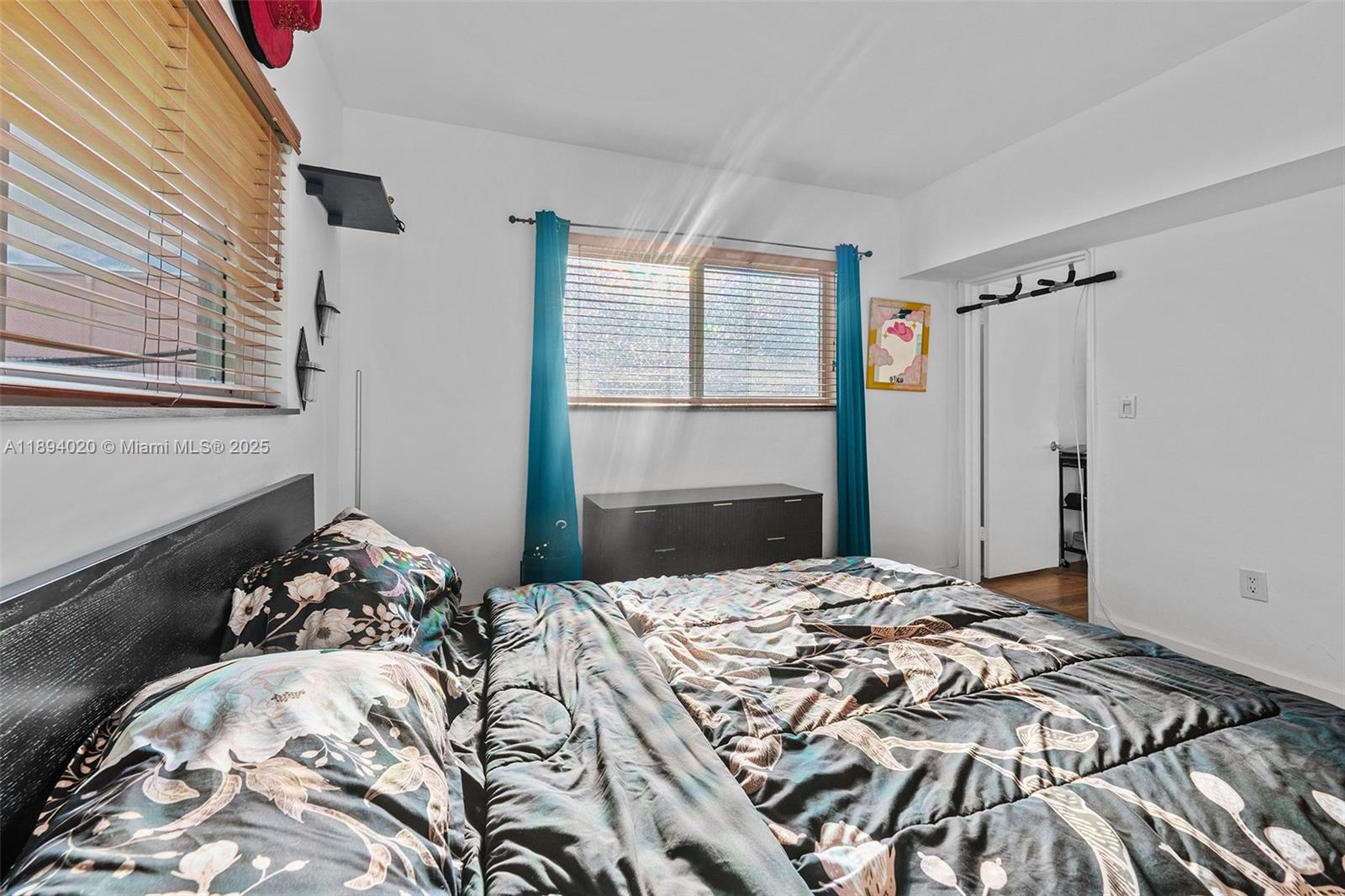 WESTGATE RESIDENCE CONDO - Residential